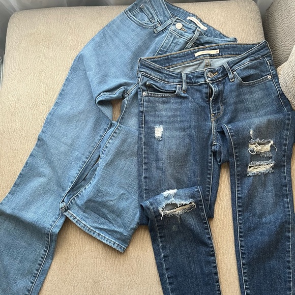 Stylish Blue Distressed Women Jeans - Picture 2 of 8